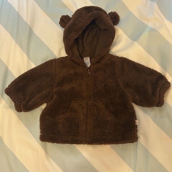 2 piece hoodie and pull on footed joggers. Nb/3-6 mo - Picture 2 of 8